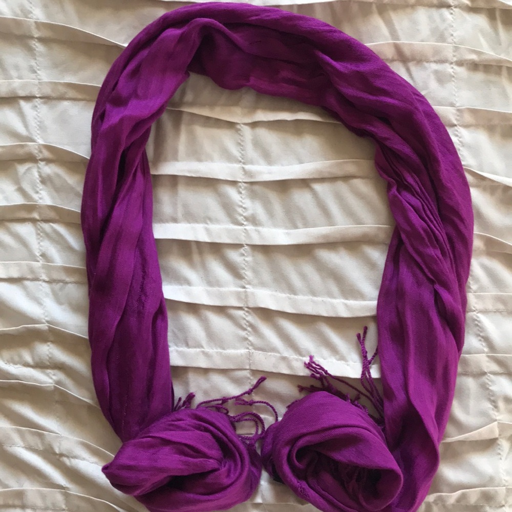 Scarf - Picture 3 of 3
